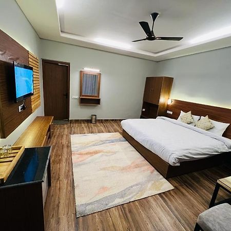 The Foresta By Orchid Hospitality & Holidays Hotel Mukteshwar Eksteriør billede