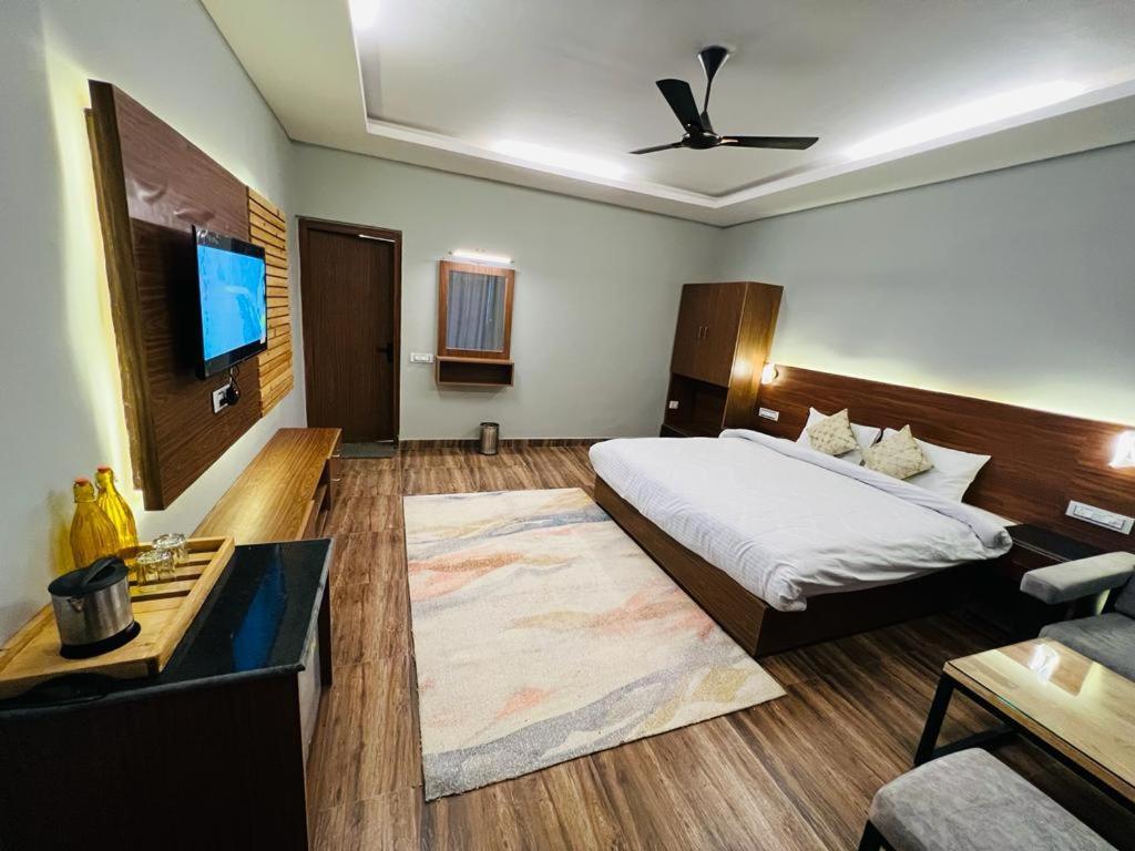The Foresta By Orchid Hospitality & Holidays Hotel Mukteshwar Eksteriør billede