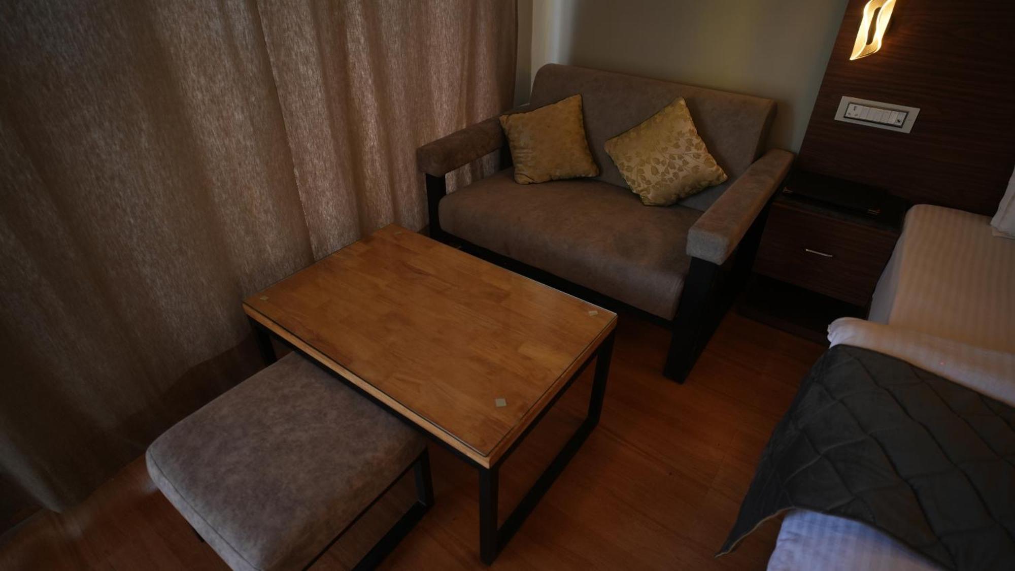 The Foresta By Orchid Hospitality & Holidays Hotel Mukteshwar Eksteriør billede